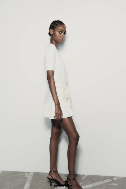 Zara облекло 66FT560 Жени лък тапицерия skort бяла стрида