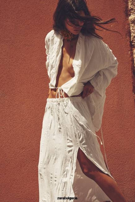 Zara облекло 66FT673 Жени разкроена набръчкана пола бяло