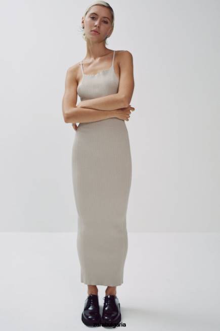 Zara облекло 66FT229 Жени рипсена трикотажна рокля бежово