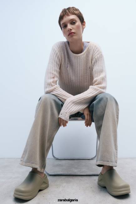 Zara обувки 66FT728 Жени гумирани сабо каки зелено