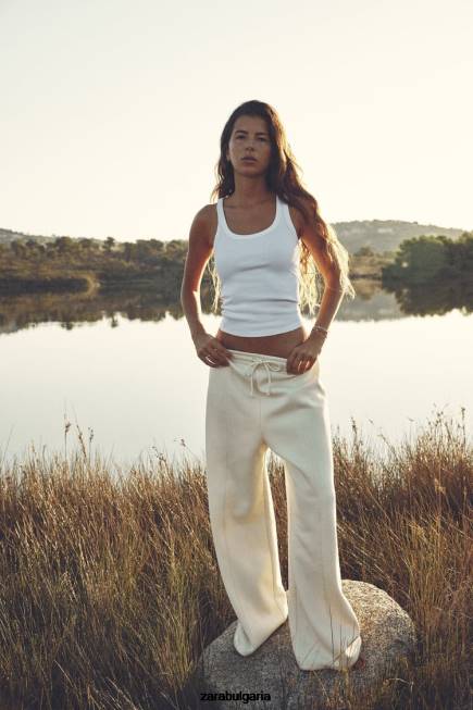 Zara облекло 66FT467 Жени оребрен потник бяло