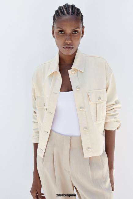 Zara облекло 66FT98 Жени памучна тениска със златни копчета екрю