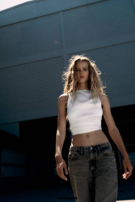 Zara облекло 66FT286 Жени топ със сатенен ефект с отворен гръб бяло