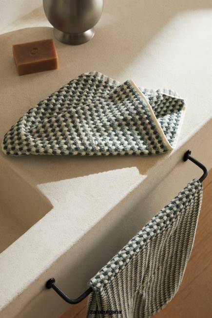 Zara аксесоари 66FT1704 унисекс кърпа с текстурирана боядисана нишка зеленина