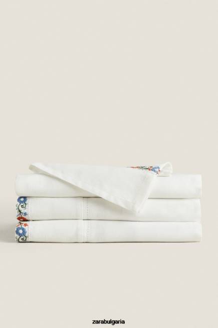 Zara аксесоари 66FT1662 унисекс бродирана памучна покривка бяло
