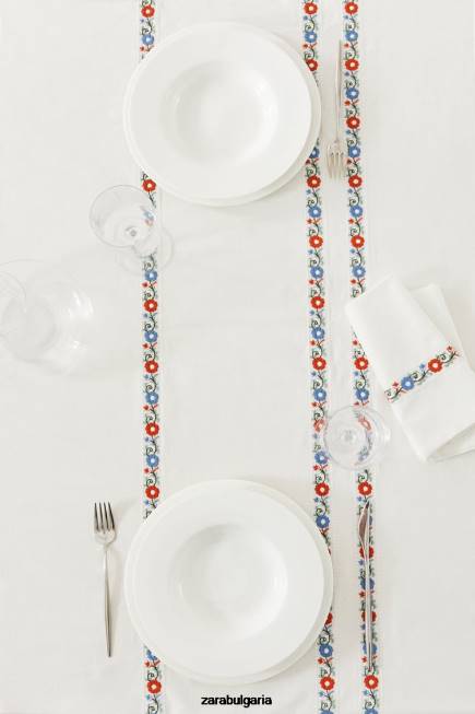 Zara аксесоари 66FT1662 унисекс бродирана памучна покривка бяло