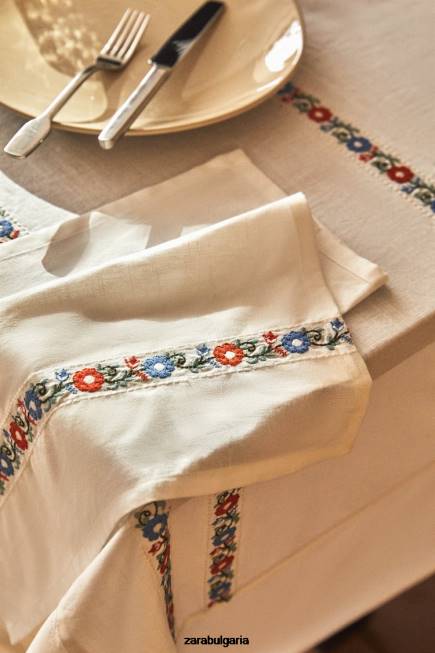 Zara аксесоари 66FT1663 унисекс бродирани памучни салфетки (пакет от 2) бяло